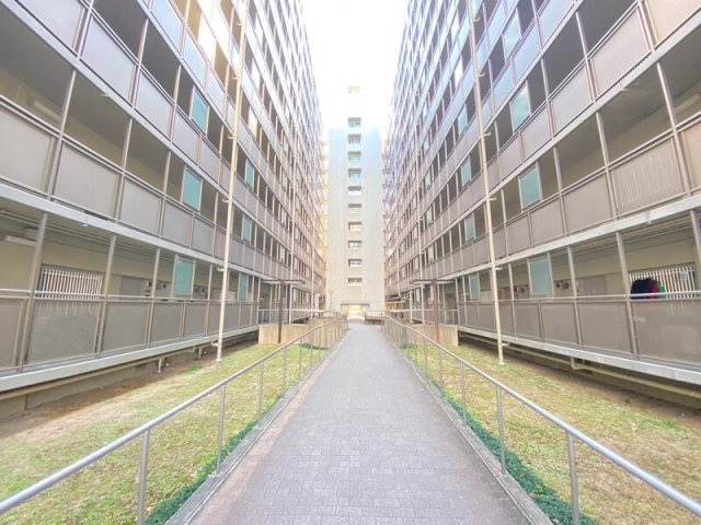 山科市営住宅2号棟の外観