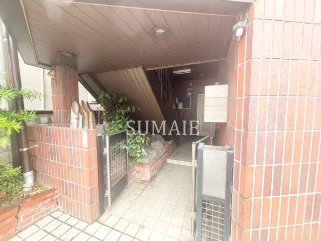 矢口ビル　B棟のエントランス|居住用マンションエントランス☆ミ
