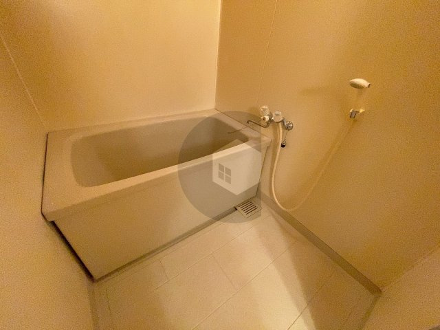 フローラ長田の浴室