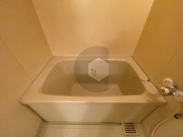 フローラ長田の浴室