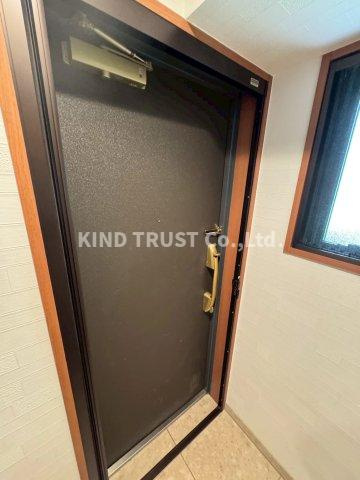 ルイシャトレ都島の玄関|収納もある玄関です
