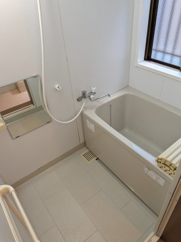 【浴室】 | 八岩ハイツ湊町 | 日々の疲れを癒せます