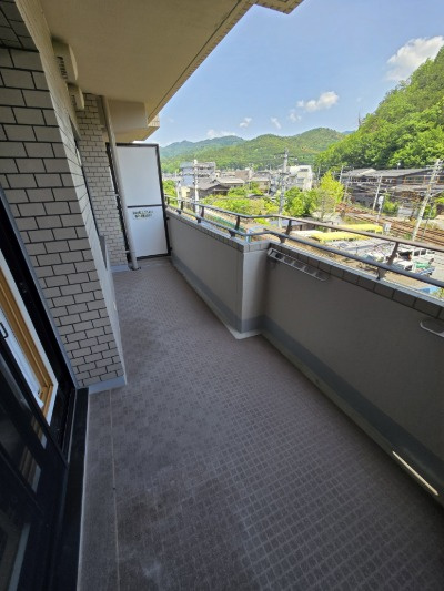 パーク・ハイム宝ヶ池銀杏館のバルコニー