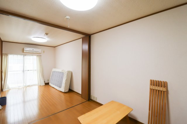 森本町下森本の洋室