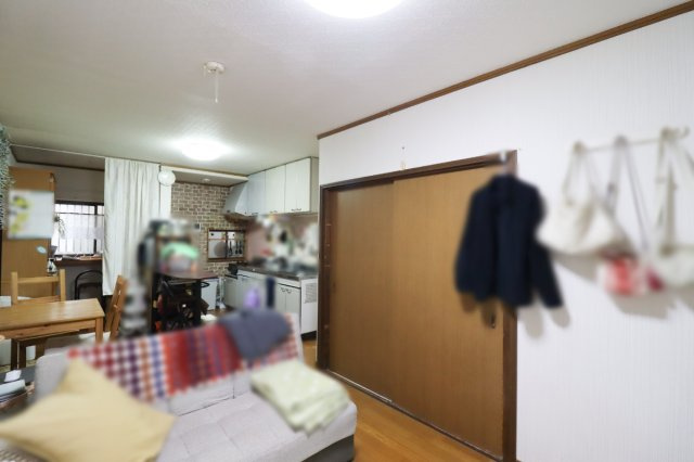 森本町下森本の居間・リビング
