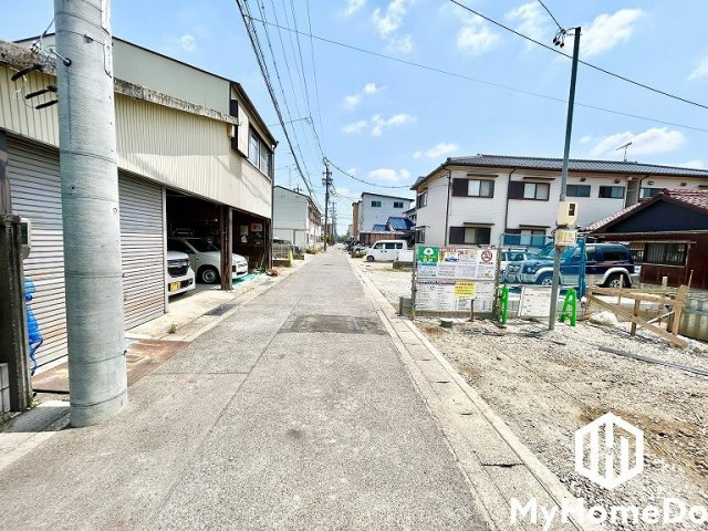 名古屋市北区西味鋺5丁目の前面道路含む現地写真