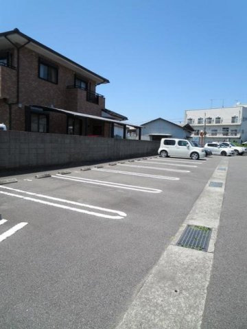 プレ・ガール・シェトワ　Ⅰの駐車場|駐車場があります