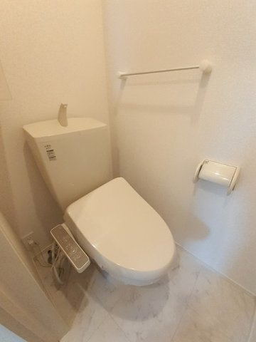 エトワール沖洲Ａのトイレ|落ち着いた色調のトイレです