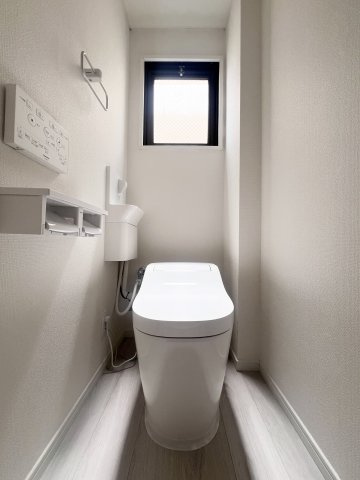 JJBASE西加賀屋のトイレ