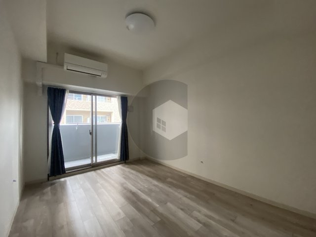 フォーリアライズ大阪イーストゲートの寝室