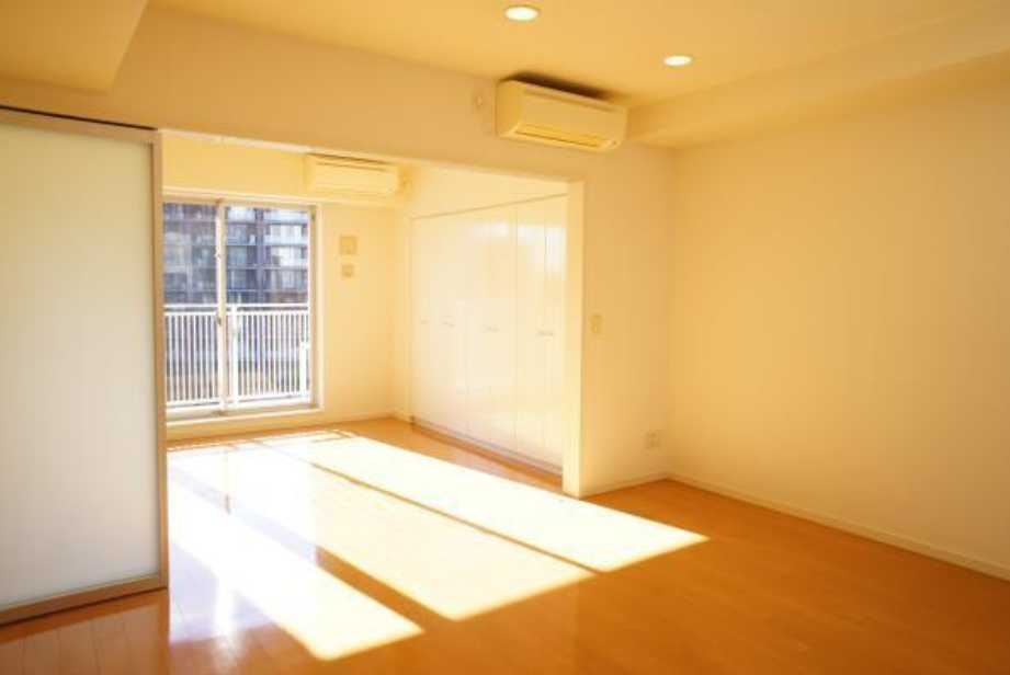 Brilliaist三軒茶屋アイビーテラス　子供可　360戸の大型物件　コンシェルジュサービスの内装