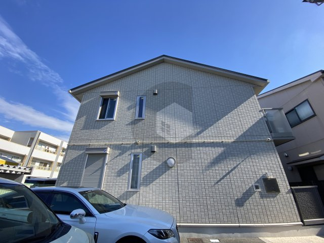 東大阪市稲田上町１丁目のアパートの外観