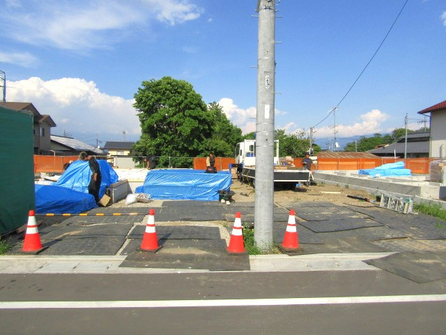 【庭】 | ブルーミングガーデン南アルプス市山寺　2号棟 | たまにはお庭で休日を過ごしてみるのもよいかもしれません