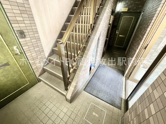 東大阪市稲田新町２丁目の賃貸マンションのロビー