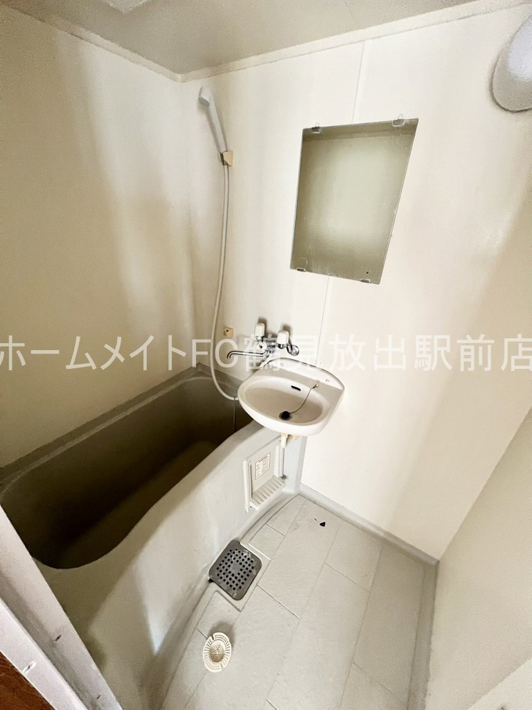 東大阪市稲田新町２丁目の賃貸マンションの浴室