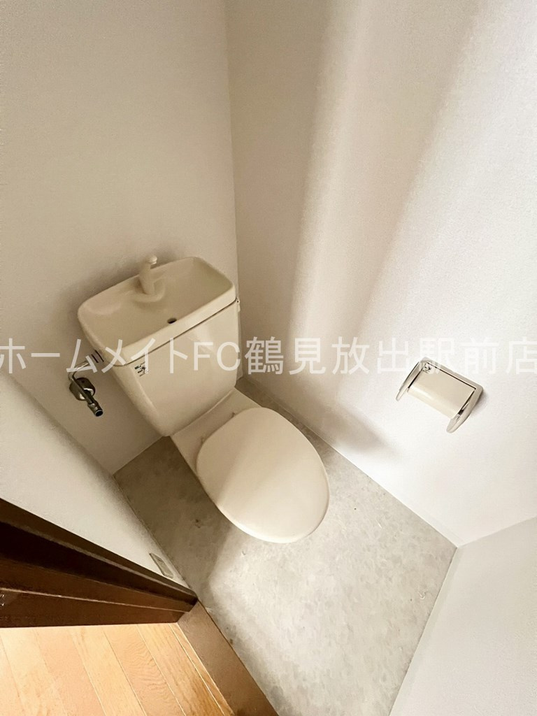 東大阪市稲田新町２丁目の賃貸マンションのトイレ