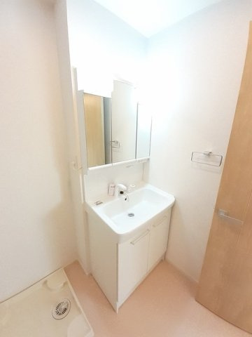 エベントⅡＡの洗面所|忙しい朝には欠かせない洗面所です