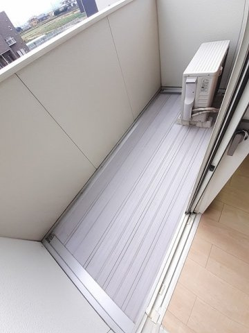 グラン　テレーノ　Ｃのバルコニー|バルコニー付きです