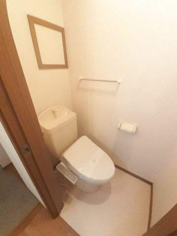 フローラＢのトイレ|落ち着いたトイレです