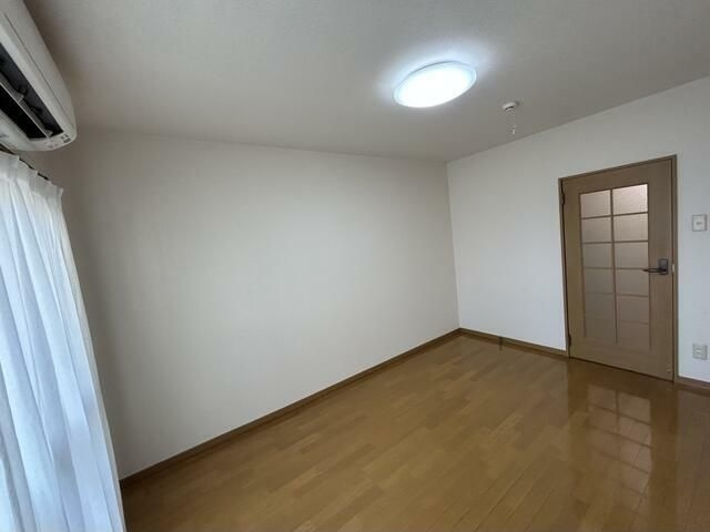 ＢＩＧＢＡＮ２の洋室