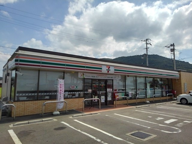 パレス・ニュールミネⅡ　Ａの周辺|セブンイレブン坂出加茂町店まで850m