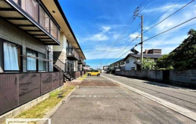 フォブール松本Ａの駐車場
