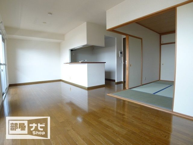 アルファステイツ木太六番館の居間・リビング