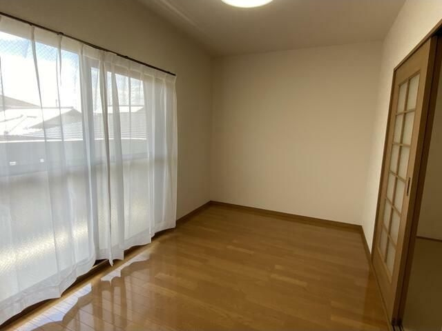 メゾン田中の洋室