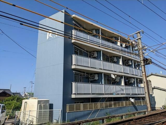 Rビル
