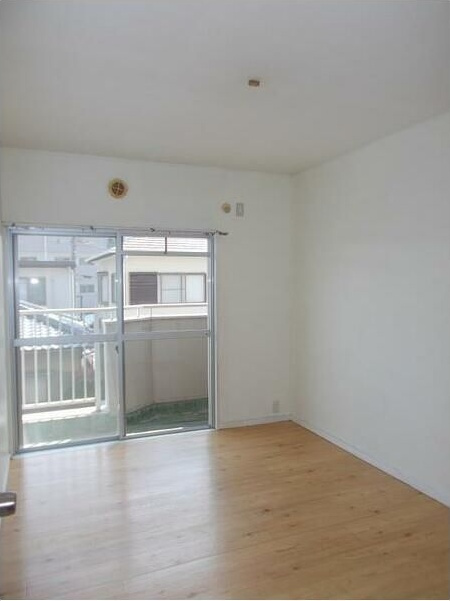 屋島パークハイツの洋室