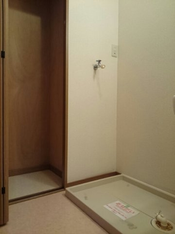 エスポワール土居　Ｃの内装|明るい室内です