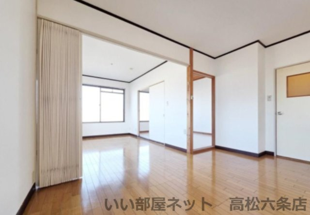 BASE津田の居間・リビング