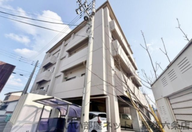 BASE津田の外観