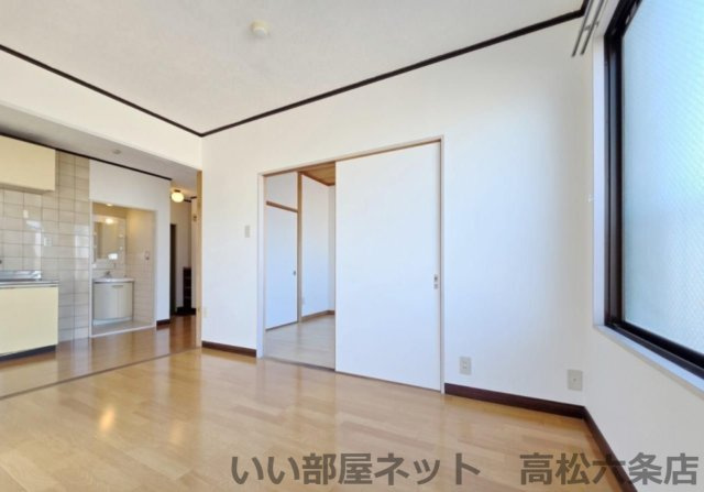 BASE津田の居間・リビング