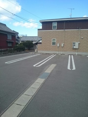ラメゾン　ドゥ　カンパーニュＢの駐車場|駐車場です