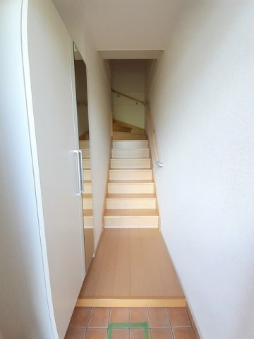 ラメゾン　ドゥ　カンパーニュＢの玄関|きれいな玄関です