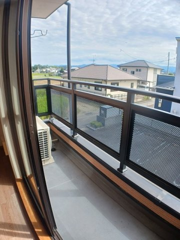 アロッジオＫ３　Ａのバルコニー
