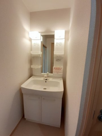 パルネット岡本の洗面所|忙しい朝には欠かせない洗面所です