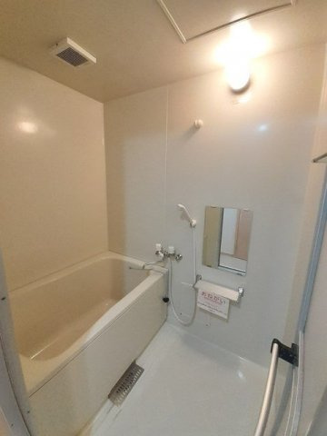 パルネット岡本の浴室|コンパクトで使いやすいお風呂です