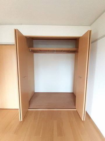 エルディム西本Ｂの収納|ちょっとした収納スペースも充実しています