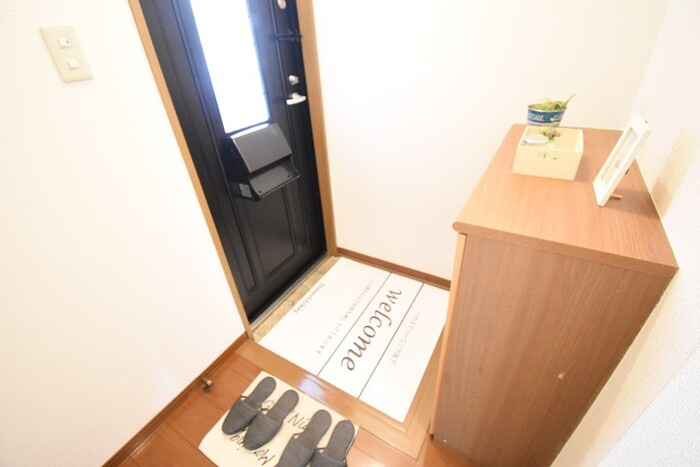 グランドール寺岡の玄関