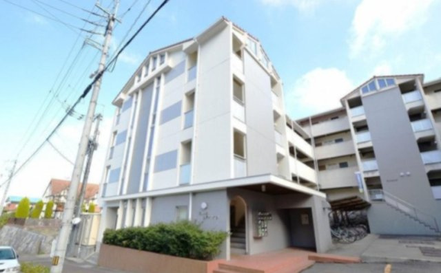 カレッジシティハイツの外観