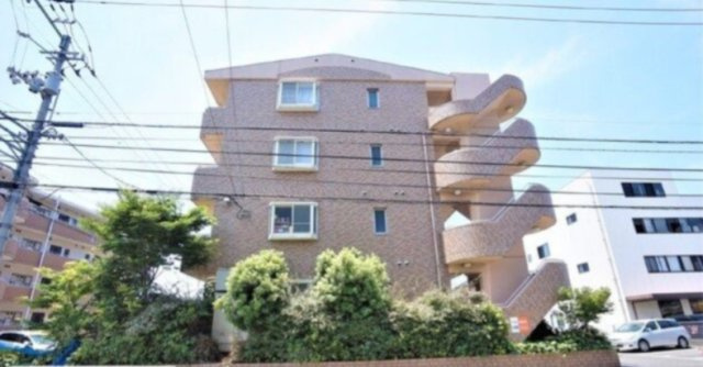 ロビイプライズの外観