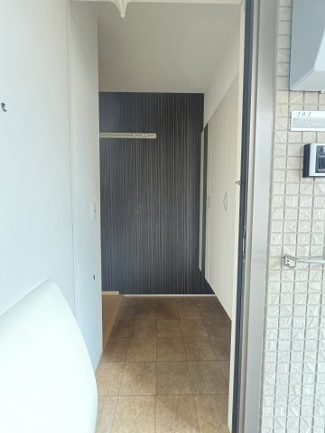 セジュールモダン　B棟の洋室|イメージ102号室の写真