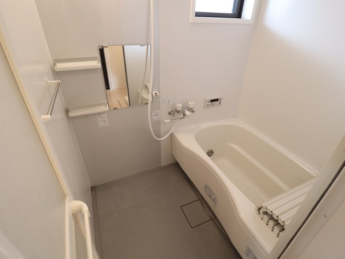 プレアデス見川　Eの浴室|コンパクトで使いやすいお風呂です