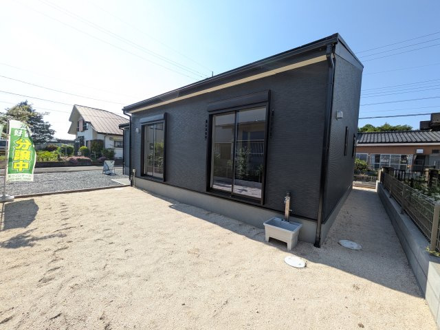 第1　牛久市岡見町　新築戸建ての外観