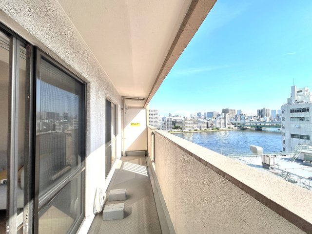 浜町グランドハイツのバルコニー