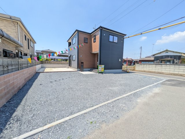 第3　土浦市並木　新築戸建ての前面道路含む現地写真|現地案内会開催中です！ 平日のご見学も可能です。 お気軽にお問い合わせください♪ 【リアライズ不動産】 0297-86-8370まで♪