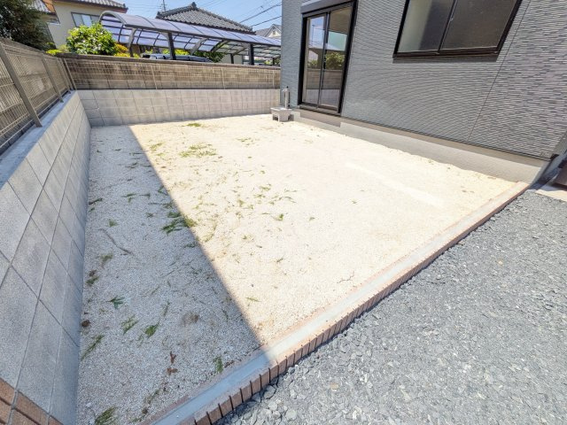 第3　土浦市並木　新築戸建ての庭|日当たりや広さを現地で体感してください。理想のガーデニングや家庭菜園を始めてみませんか。