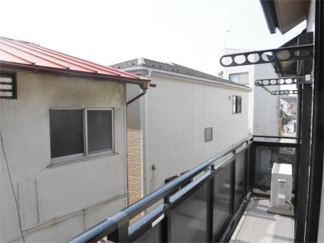 稲城市東長沼のアパートの展望